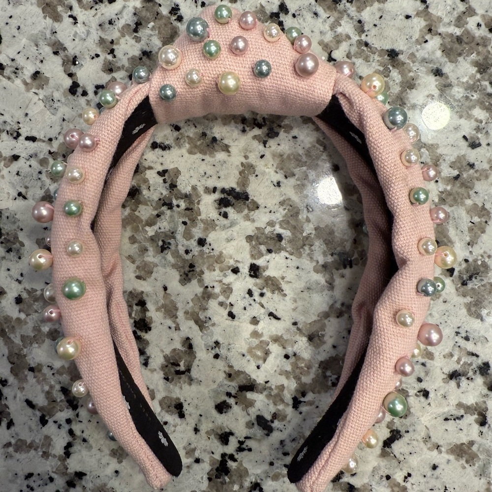 Lele Sadoughi Pink and Cream Hair Accessory with Pearl Embellishments